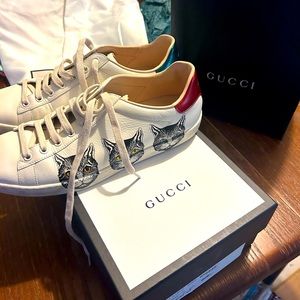 Gucci cat sneakers, only worn a couple times.